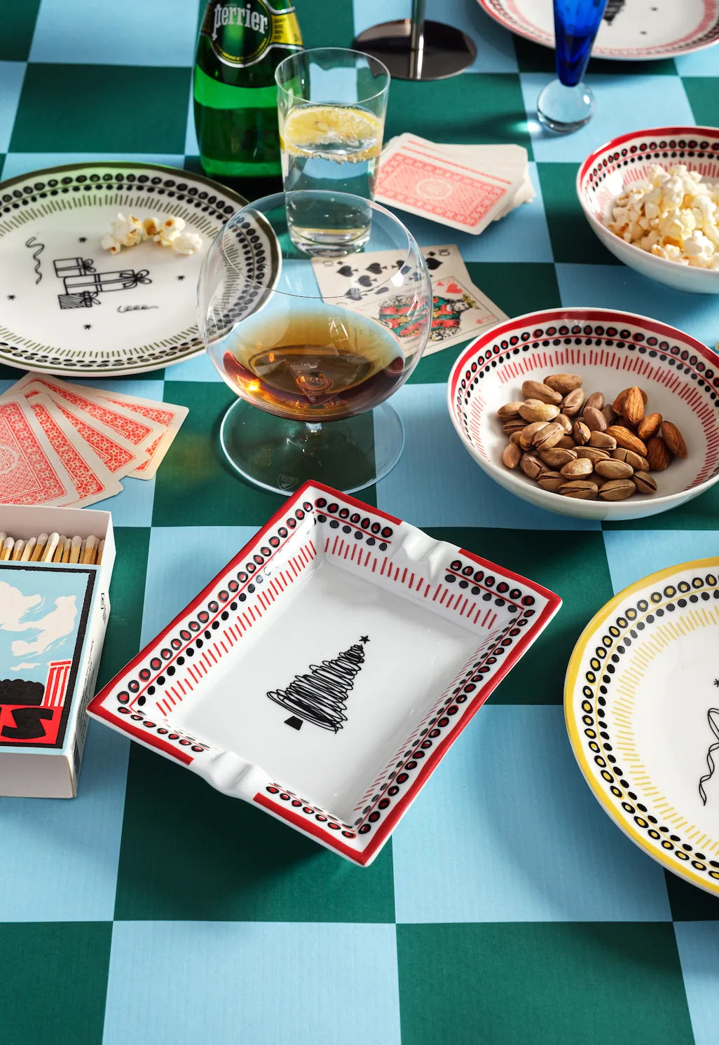 Holiday Collection Porselen Mum ve Küllük Seti / Hediye Kutulu